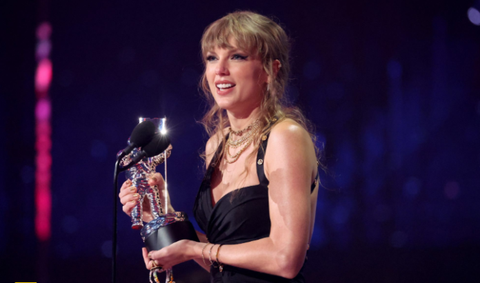Taylor Swift Joins World Billionaire Club With Eras Tour Success - SurgeZirc