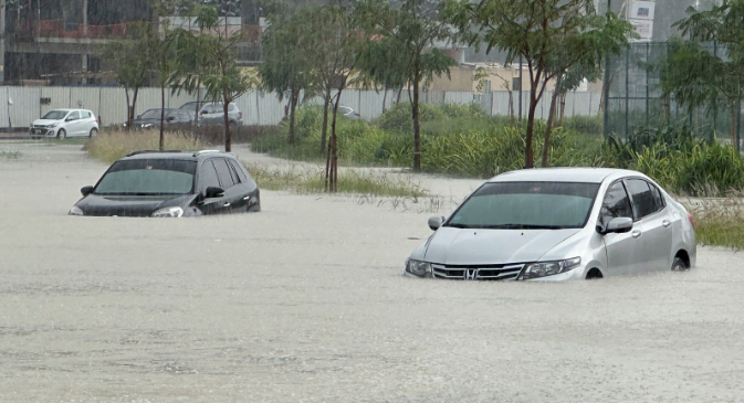 Dubai Airport And Cities Suffer Heavy Flooding After Unusual Rain - SurgeZirc